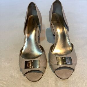 Elegant cream Open-Toe Heels